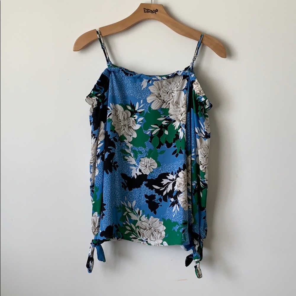 💕SOLD 💕 Off-shoulder Blue Floral Blouse Medium